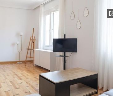 3 room luxury Flat for rent in Madrid, Spain - Photo 5