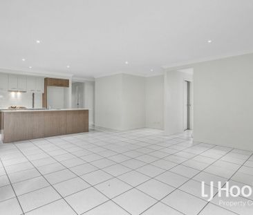 Immediate Walking to Yarrabilba SS - Ideal Family Home - Photo 1