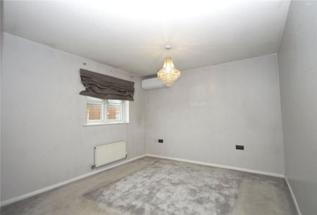 3 bedroom detached house to rent - Photo 4