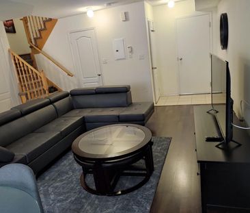 For Lease - 47 Hays Boulevard Unit# 9, Oakville, Ontario - Photo 2