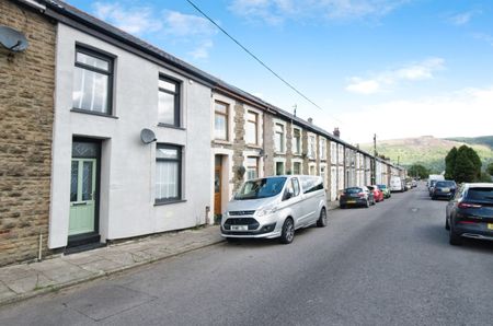 Vicarage Terrace, TREORCHY - Photo 5