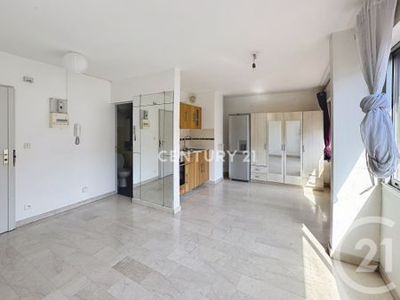 Location Appartement 1 pièce 27m² AUBAGNE 13400 - Photo 2
