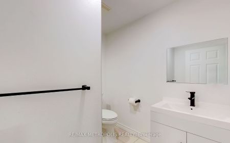 Detached Home For Lease | E8131890 - Photo 2