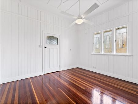 Renovated Queenslander - Photo 3