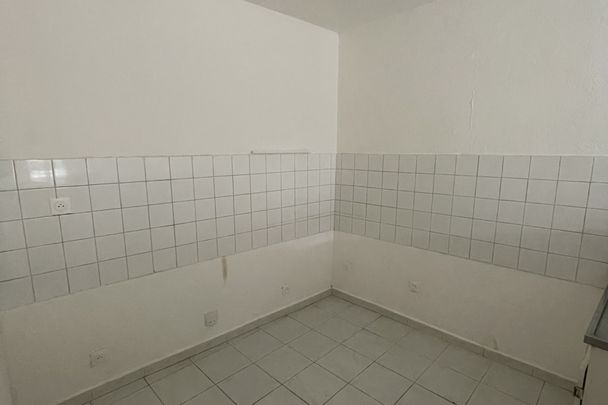 Location appartement T2 de 58,03 m2 centre-ville - Avenue Je - Photo 1