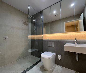 Furnished 1-Bedroom Apartment in Prime Rockdale Location - Photo 1