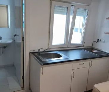 Alquiler de piso en Calle Alonso de Palencia - Photo 3