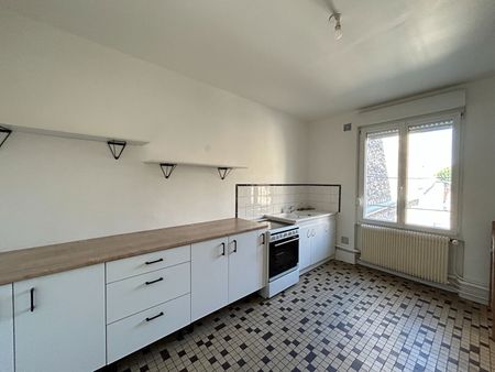 Location Appartement 4 pièces 89m² - Photo 2