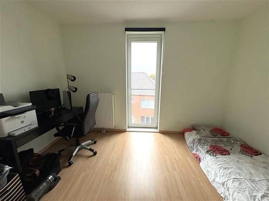 Appartement te huur - Photo 1