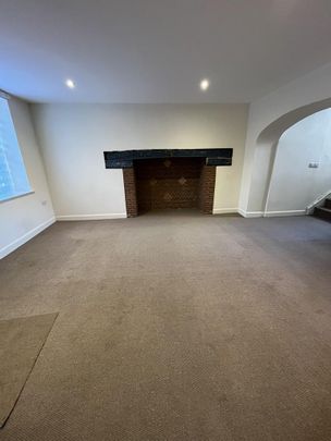 4 bedroom semi-detached house to rent - Photo 1