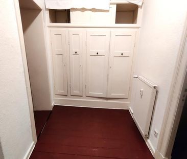 Gemütliche Altbauwohnung mit Balkon in Moabit - Photo 1