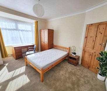 Fernhurst Road, Southsea, PO4 - Photo 6