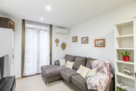 Carrer de la Font Honrada, Barcelona, Catalonia 08004 - Photo 3