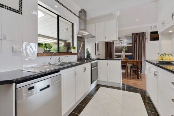 Stylish Family Home in Prime Rostrevor - Photo 1