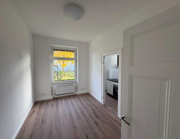 Frisch renovierte, geräumige und helle 4-Zimmer Wohnung - Foto 1
