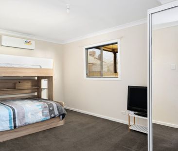 Located in a quiet pocket of South Kalgoorlie, this well-presented ... - Photo 2