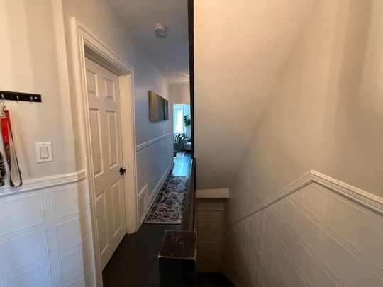 For Lease - 263 Grace Street Unit# 2nd Fl, Toronto, Ontario - Photo 1