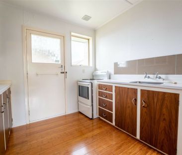 North Street Convenience - Photo 1