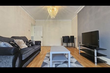 4 Bed Semi-Detached House, Bowes Road, W3 - Photo 3