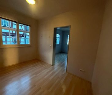 exklusive 1A-Lage, 2,5 Wohnung mit EBK am Schlossplatz - Foto 1