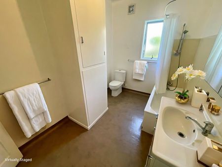 Charming Character in Cheltenham! - Photo 4