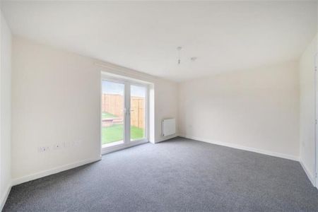 2 bedroom semi-detached house to rent - Photo 3