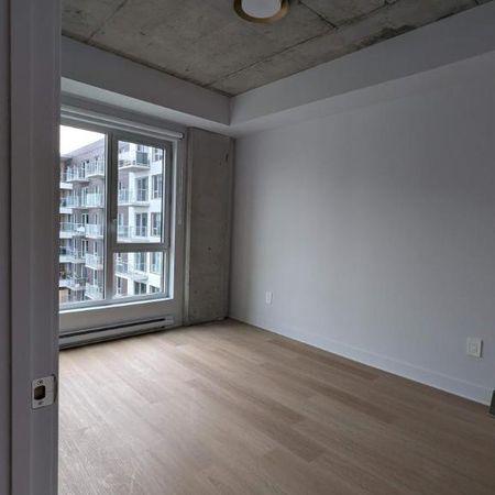 2 CH - 1 SDB - Montreal - $2,135 /mo - Photo 3