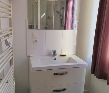 Appartement meublé 2 pièce(s) 33 m2 loyer 640 € toute charges compr... - Photo 6