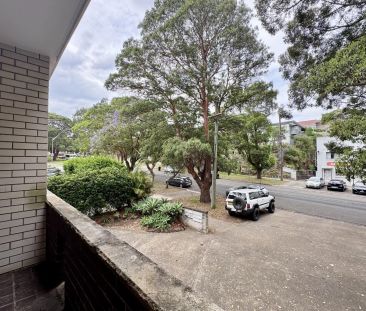 Bright & Spacious 2-Bedroom Unit in Bexley - Photo 1