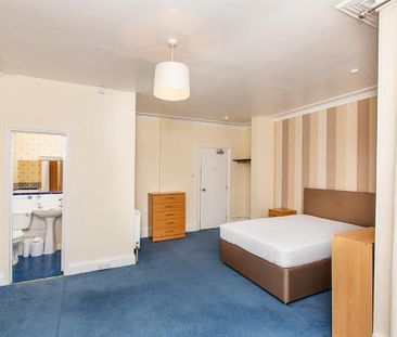 1 bedroom private hall to rent - Photo 4