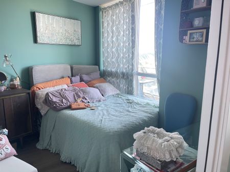 For Lease - 60 Berwick Avenue Unit# 911(Second Bedroom), Toronto, Ontario - Photo 2