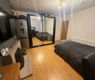 Room in a Shared House, School Road, BS4 - Photo 6