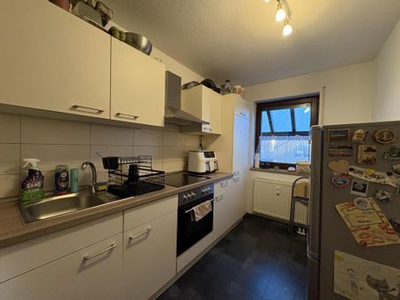 Ruhig gelegene 2,5-Raum-Wohnung mit Balkon - Photo 2