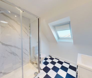 65 Forest Road Flat 5 - Photo 5