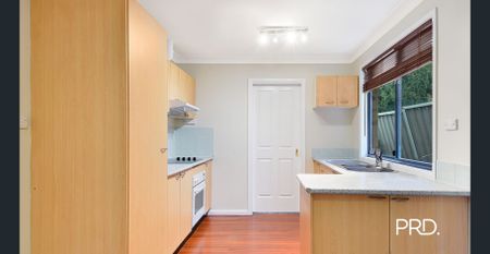 Comfortable Family Home in a Peaceful Cranebrook Location - Photo 4