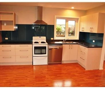 Your new family home Awaits!! - Photo 6