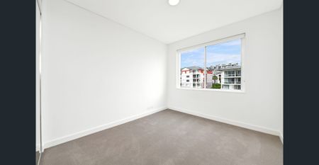 Sun-Filled One-Bedroom Apartment! - Photo 2