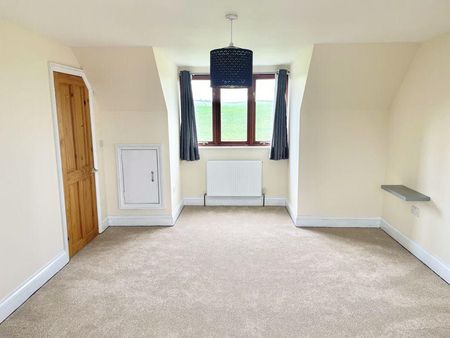 3 bedroom detached house to rent - Photo 4