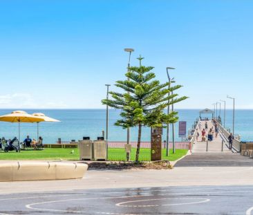 Spacious Ground Floor Two-Bedroom Unit | Beachside Lifestyle Opport... - Photo 5