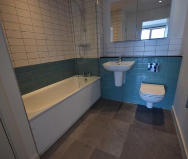 2 bedroom apartment to rent - Photo 6