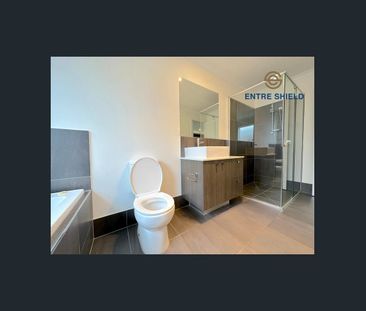 Four Bedrooms Family Home in Werribee!! - Photo 5