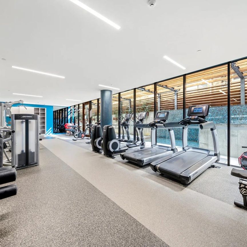 Modern City Living With Lakeside Lifestyle!! - Photo 1