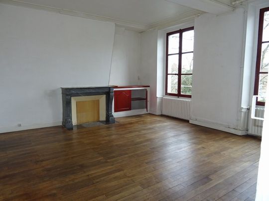 Location Appartement 2 pièces 42m² ORLEANS 45000 - Photo 1