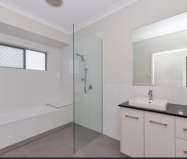 14 Asher St, Shaw QLD 4818 - House For Rent | Domain - Photo 4