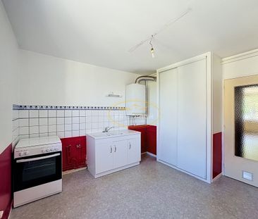 Location Appartement 3 pièces 81m² COMMERCY 55200 - Photo 2