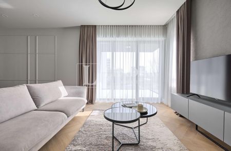 Modern 3Bedroom Apartment for Rent - Photo 3