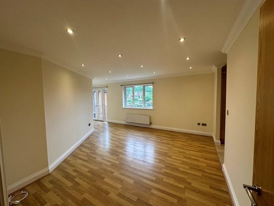 2 bedroom maisonette to rent - Photo 1