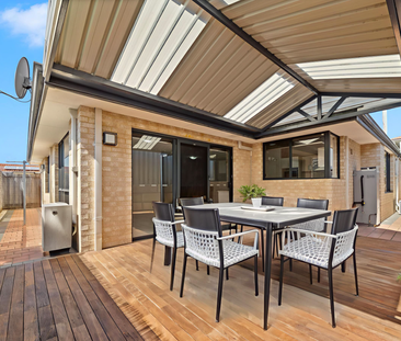 Stylish Family Home in a Peaceful Setting - Photo 4