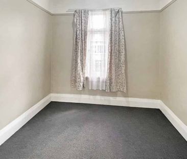 MASTERTON - 3 BEDROOMS - Photo 4