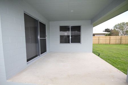 8 Charries Street, Kelso - Photo 2